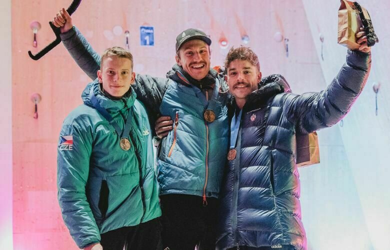 En Suisse, Louna remet les pendules à l'heure En Suisse, Louna remet les pendules à l'heure