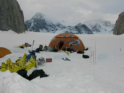 Camp-de-base-Ruth-Glacier