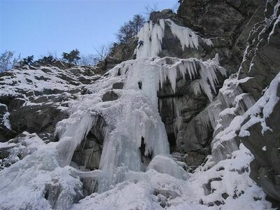 Rencontres escalade sur glace 2010�V.Devis