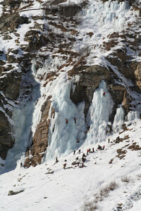 Bonneval : cascades en face Sud vers l'Ecot
