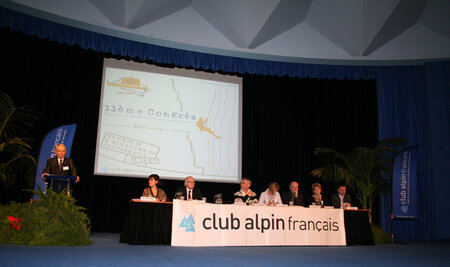 Georges Elzi�re, pdt FFCAM