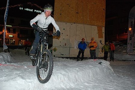 Rencontres escalade sur glace 2010�P.Keller