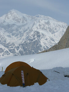 Camp de base Ruth Canal vue sur Denali