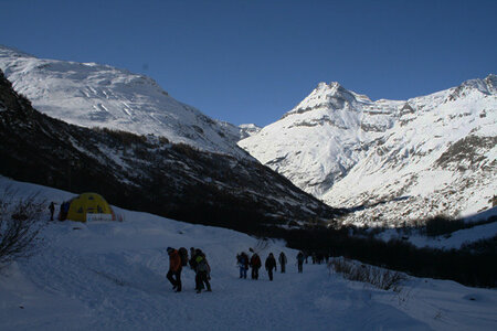 Camp de base : th�, chocolat, caf� : il fait - 15� !