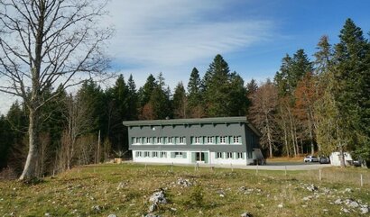 Le chalet des Tuffes cet automne. © FFCAM Le chalet des Tuffes cet automne. © FFCAM
