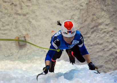 Selenge Nyamdoo, la grimpeuse mongole à Saas-Fee © UIAA / Kaspar Kellerhals Selenge Nyamdoo, la grimpeuse mongole à Saas-Fee © UIAA / Kaspar Kellerhals