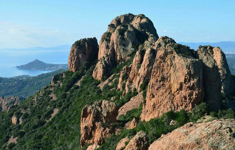 Dix ans d'engagement pour l'Estérel Dix ans d'engagement pour l'Estérel